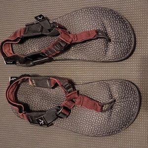 Bedrock sandals
